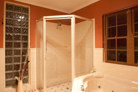 Linfield Cottage - Accommodation Broome 3