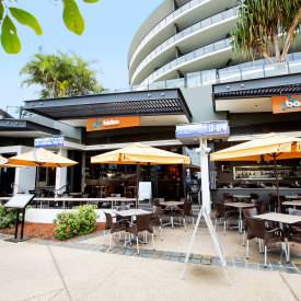 Burleigh Heads Hotel - Accommodation Broome 1