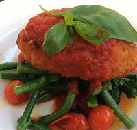 Red Hot  Green - Accommodation Broome