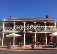 Henrys Bridge Hotel