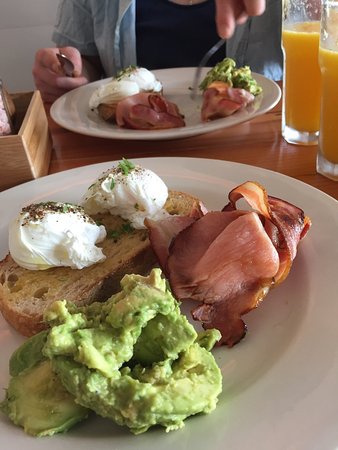 4 Kings Coffee & Food - Accommodation Broome 0