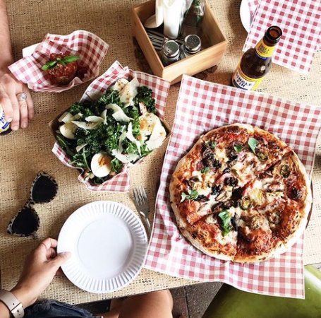 Tropicana Pizza Pizza - Accommodation Broome 0