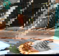 Dolphins Diner Deli - Accommodation Broome