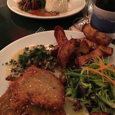 Madame Wang's Restaurant - Accommodation Broome 0