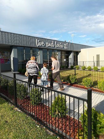 Lake Illawarra NSW Accommodation Broome