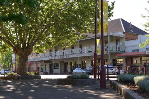 Royal Hotel Restaurant - Accommodation Broome 0