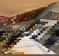 White Rose Cafe - Accommodation Broome