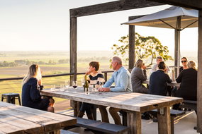 Bairnsdale Restaurants and Takeaway Accommodation Broome Accommodation Broome