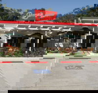 Barney's of Bookham - Accommodation Broome