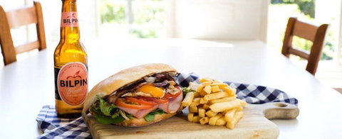 Barracks Bar - Crowne Plaza Hawkesbury Valley - Accommodation Broome 0