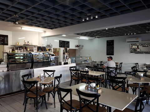 E'Claire's Coffee Shop - Accommodation Broome 1