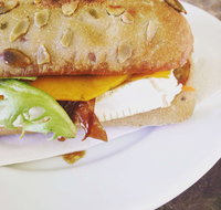 Ivanhoe Caf