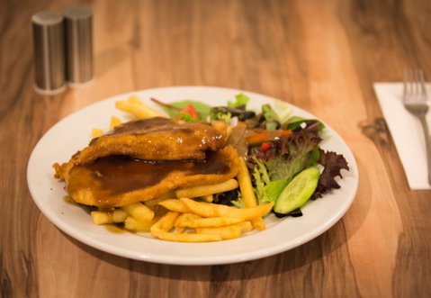 Central Hotel Cootamundra - Accommodation Broome 1