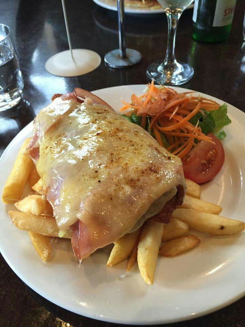 The Apple Tree Inn - Accommodation Broome 5