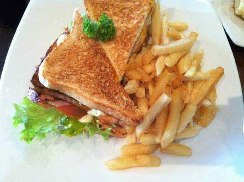 Lulu's Cafe - Accommodation Broome 0