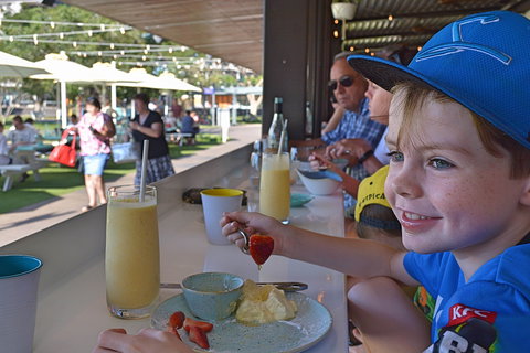 Snapper Rocks Bar & Kitchen - Accommodation Broome 2