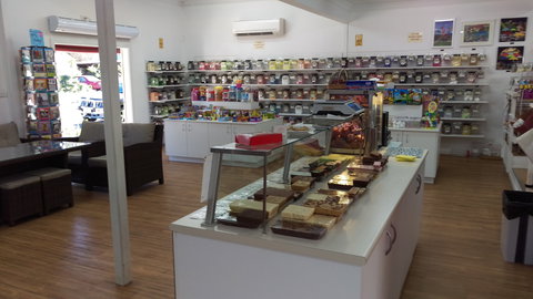Mogo Fudge And Ice Cream /  Courtyard Cafe / Lots Of Lollies Mogo - Accommodation Broome 2