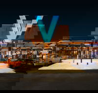 V Hotel - Accommodation Broome