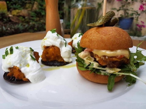 Saint Laura Cafe - Accommodation Broome 0