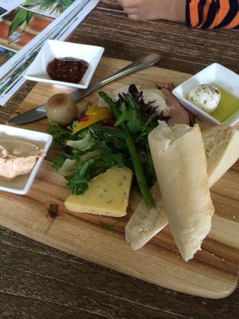 Eat Live Fresh - Accommodation Broome 0