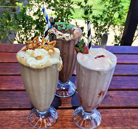 Castaway Cafe - Jacobs Well - Accommodation Broome 10