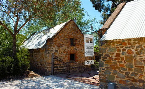 Stonelea Restaurant - Accommodation Broome 23