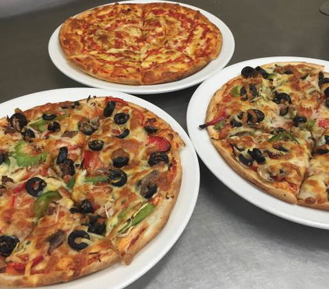 Sammy’s Pizza Family Restaurant - Accommodation Broome 0