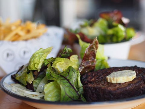 Harry's Steak Bistro - Accommodation Broome 0