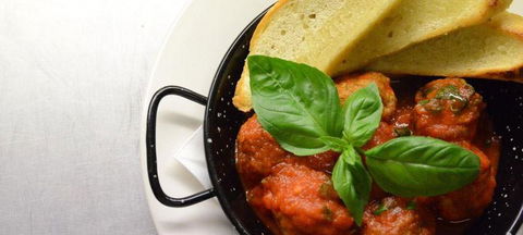 FOS Kitchen & Bar - Accommodation Broome 3