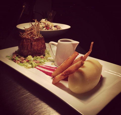 Lime Tree Bar & Restaurant - Accommodation Broome 7