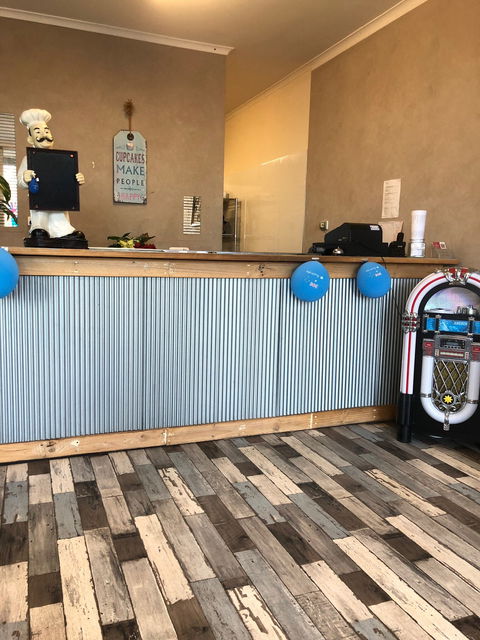 Dongara Pizza Bar & Family Cafe - Accommodation Broome 2