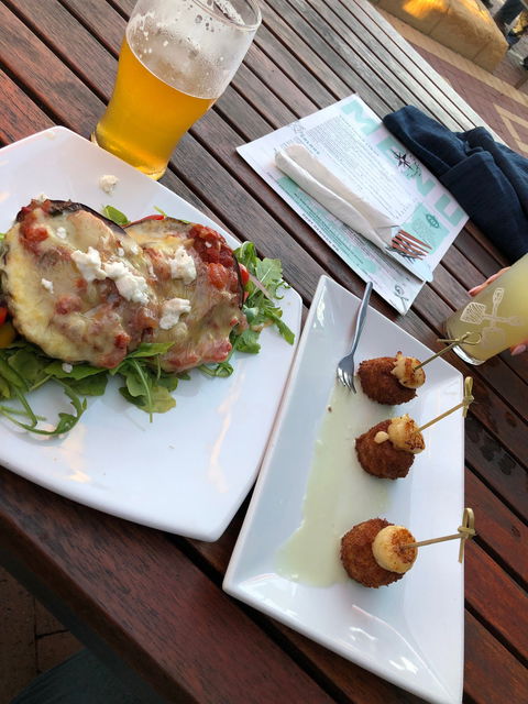 Southerlys Harbour View Bar & Restaurant - Accommodation Broome 10