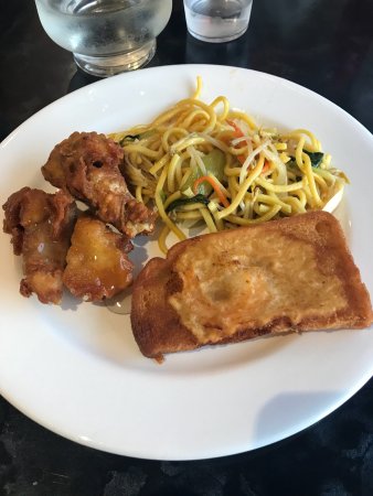 Queen Bee Indonesian And Chinese Restaurant - Accommodation Broome 0