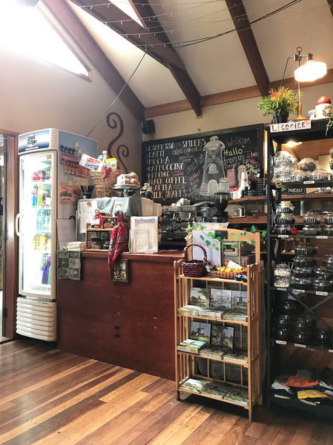 Dutch Bite Cafe - Accommodation Broome 3