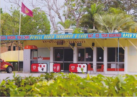 Newell Beach Takeaway And Cafe - Accommodation Broome 0