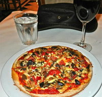 Francoise Pizza - Accommodation Broome