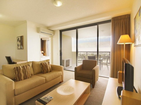 Oaks 212 Margaret - Accommodation Broome 3