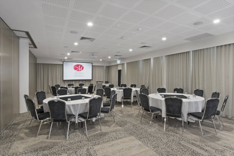 Metro Hotel Perth, South Perth - Accommodation Broome 13