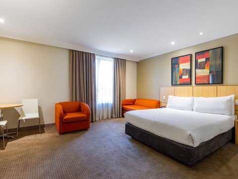 Mercure Brisbane Garden City - Accommodation Broome 11