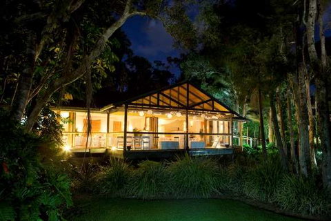BreakFree Aanuka Beach Resort - Accommodation Broome 0