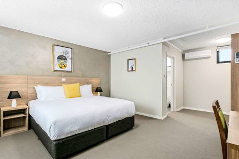 Quality Inn Sunshine Haberfield - Accommodation Broome 9