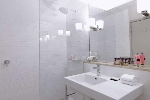 QT Canberra - Accommodation Broome 5