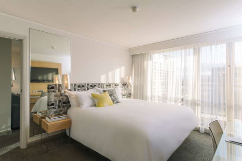 QT Canberra - Accommodation Broome 16