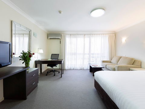 Ibis Styles Canberra Tall Trees - Accommodation Broome 4