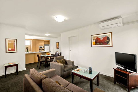 Comfort Apartments Royal Gardens - Accommodation Broome 4