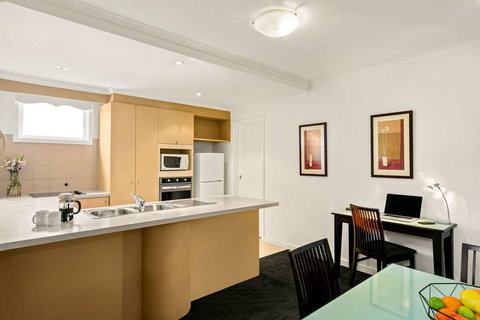Comfort Apartments Royal Gardens - Accommodation Broome 5