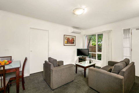 Comfort Apartments Royal Gardens - Accommodation Broome 6