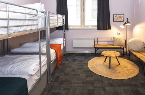 United Backpackers - Accommodation Broome 12