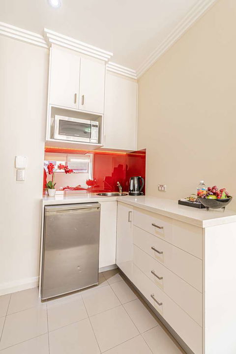 Best Western Plus Camperdown Suites - Accommodation Broome 6