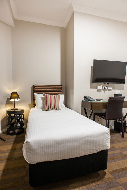 57 Hotel - Accommodation Broome 1